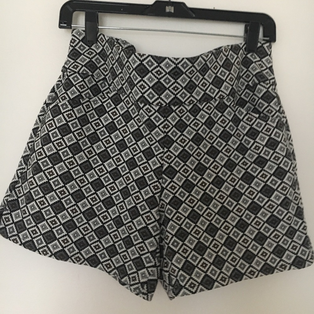 Patterned shorts